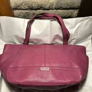 Coach Women's Magenta Leather Shoulder Bag